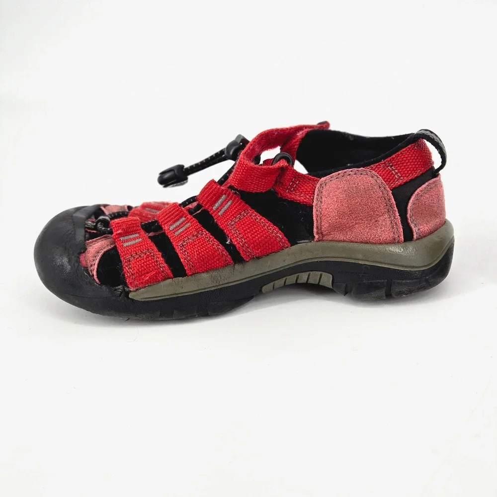 KEEN Newport H2 Kids 13 Red Black Wide Toe Box Waterproof Camp Hiking Sandals